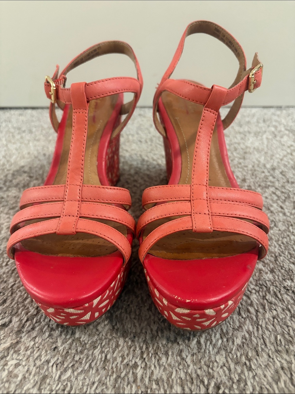 Clarks Coral Patterned Wedge Sandals - Picture 4 of 7